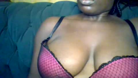 Snapshot of sexynatasha46 chatting on 12/13/24, 02:38 natasha online show from 12/13/24, 02:38