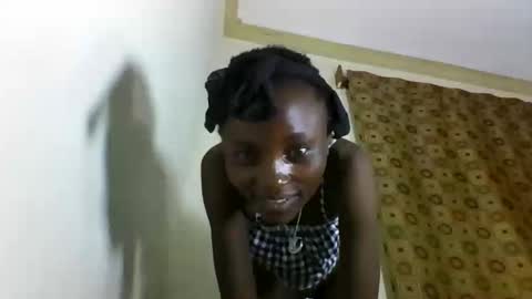 VIVIAN online show from 02/21/25, 07:43