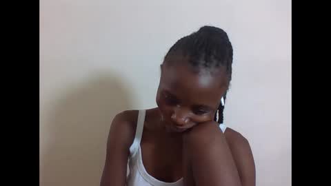 VIVIAN online show from 10/24/25, 07:38