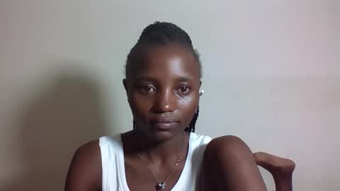 VIVIAN online show from 10/24/25, 07:43