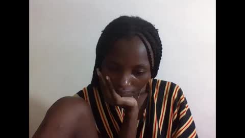 VIVIAN online show from 11/01/25, 08:00