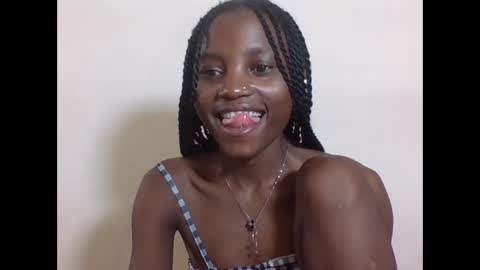 VIVIAN online show from 11/03/25, 08:15