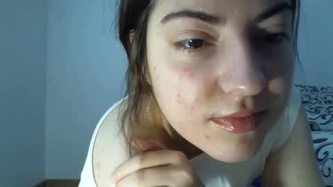 Snapshot of sexynyu18 chatting on 01/19/25, 10:06 Alex online show from 01/19/25, 10:06