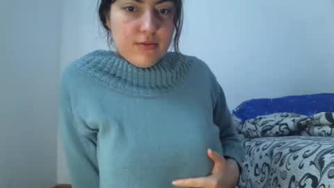 Snapshot of sexynyu18 chatting on 03/09/25, 09:13 Alex online show from 03/09/25, 09:13