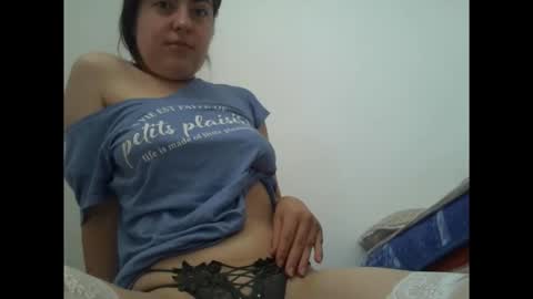 Snapshot of sexynyu18 chatting on 09/14/25, 06:34 Alex online show from 09/14/25, 06:34