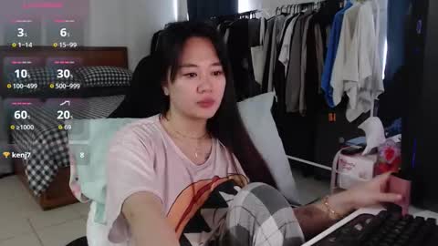 sexypenguin13 online show from 01/14/26, 08:20