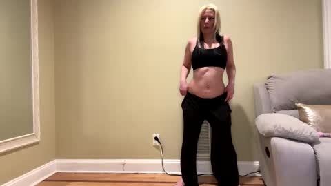 Sexypiglet2728 online show from 12/24/24, 03:27