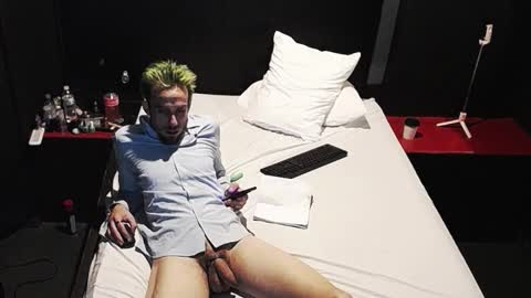 Possum online show from 11/26/25, 07:20