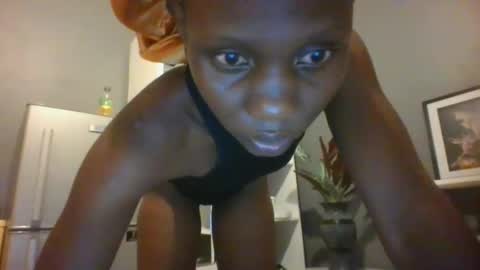 sexyquin1 online show from 02/19/25, 06:43