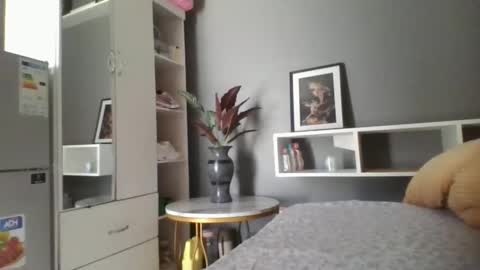 sexyquin1 online show from 02/20/25, 10:48