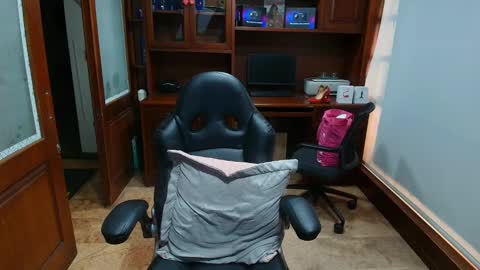 R A C H E L online show from 12/01/25, 11:59