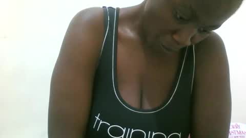 sexyrhany20 online show from 02/18/26, 06:59