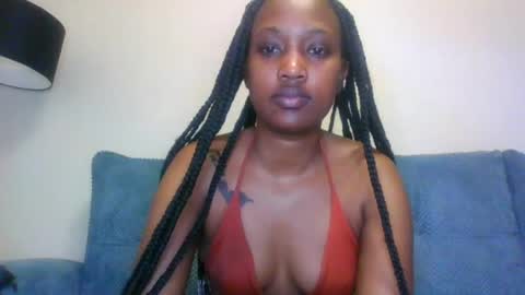 Snapshot of sexyriri22 chatting on 07/03/26, 09:48 sexyriri22 online show from 07/03/26, 09:48