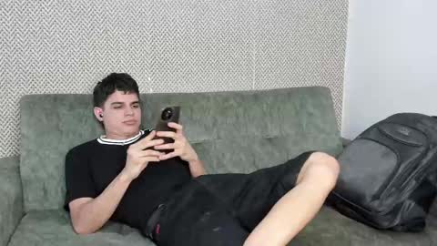 MATIAS-18   THIAHO -18  MAX-19  NICOKALY-19  CAIN-19   MOD ESTEBAN online show from 10/04/25, 07:34