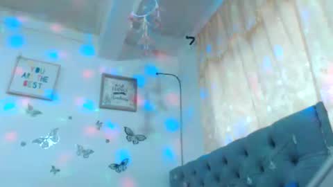 Snapshot of sexysafiravenus chatting on 03/06/25, 05:43 Venus Independent Model online show from 03/06/25, 05:43