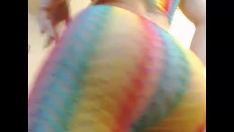 Venus Independent Model online show from 11/10/25, 04:50