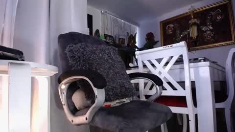    online show from 01/21/25, 12:18