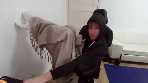 Snapshot of sexyslutboy36 chatting on 01/11/26, 12:10 urPersonalToyboy420 online show from 01/11/26, 12:10