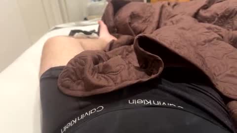 Snapshot of sexytradie05 chatting on 11/17/25, 01:06 sexytradie05 online show from 11/17/25, 01:06