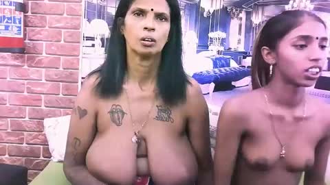 sexyva4u2luv online show from 11/10/25, 08:46