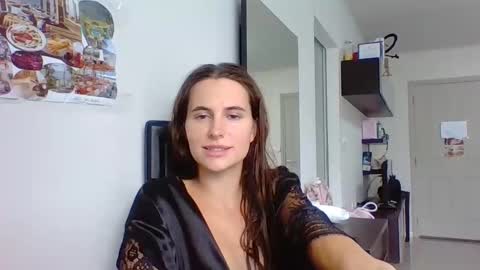 Snapshot of sexyviolettcat chatting on 05/11/26, 10:21 Victory online show from 05/11/26, 10:21