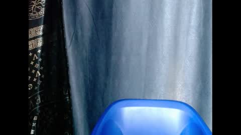 Blue online show from 12/13/24, 10:08