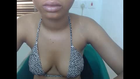 sexyxpeach online show from 02/13/26, 10:00