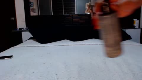 Snapshot of sexyycutedoll chatting on 02/08/25, 02:04 sexyycutedoll online show from 02/08/25, 02:04