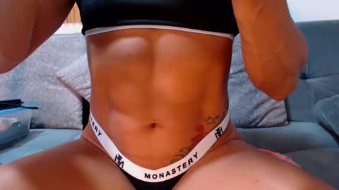 Snapshot of sexyycutedoll chatting on 02/14/25, 12:14 sexyycutedoll online show from 02/14/25, 12:14