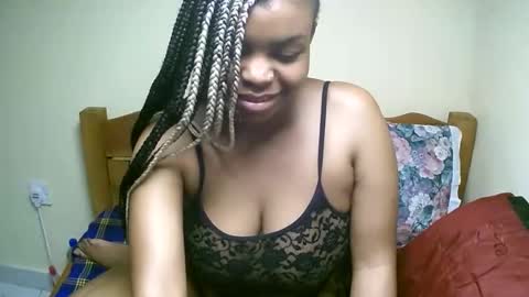 sexyyred_ online show from 02/09/26, 10:08