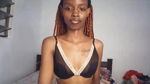 sexyzuriel online show from 02/22/26, 05:33