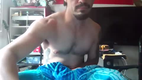 sfdude2023 online show from 09/12/25, 11:48