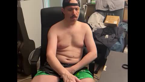 Snapshot of sfgiants1982 chatting on 09/11/25, 11:16 sfgiants1982 online show from 09/11/25, 11:16