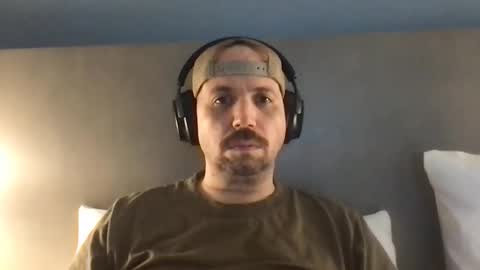 Snapshot of sfgiants1982 chatting on 11/05/25, 07:52 sfgiants1982 online show from 11/05/25, 07:52