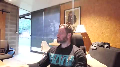 shad0w_hunter online show from 05/11/26, 08:39