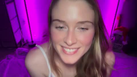 shadebabe online show from 12/16/25, 08:52