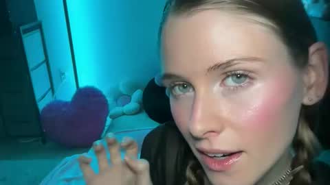 Snapshot of shadebabe chatting on 05/30/26, 08:22 shadebabe online show from 05/30/26, 08:22