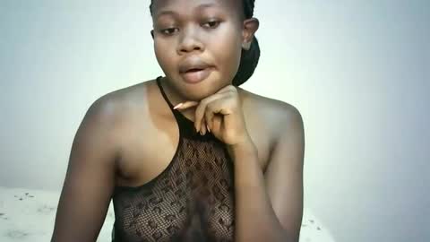 shadow_sweetx online show from 10/10/25, 07:57