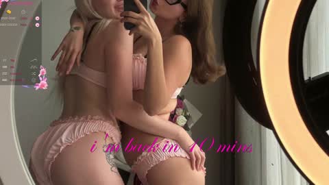 Snapshot of shadowladyyy chatting on 12/27/24, 07:08 Sindy and Nancy Next stream 1 December online show from 12/27/24, 07:08