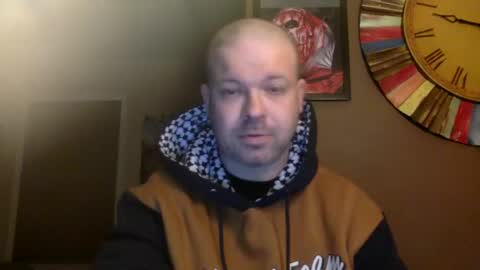 Shady online show from 02/08/25, 03:19