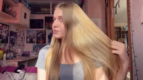 shaecatalina online show from 04/17/26, 09:56