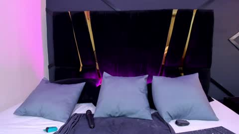 Shaina Vasquez online show from 01/31/25, 03:41