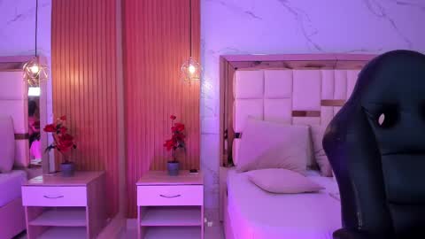 Shaina Vasquez online show from 03/09/25, 07:59