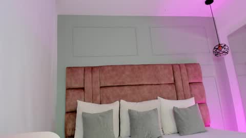 Shaina Vasquez online show from 03/12/26, 12:06