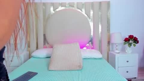 Shaina online show from 01/29/25, 07:43