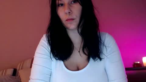 Mila online show from 10/21/25, 06:03