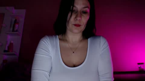 Mila online show from 01/10/26, 07:21