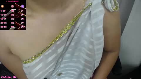 Snapshot of shakti_chetana__ chatting on 06/11/26, 02:15 shakty online show from 06/11/26, 02:15