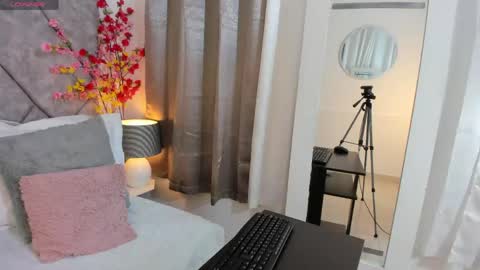 Snapshot of shaliny_ chatting on 04/14/26, 07:31 Shanily online show from 04/14/26, 07:31