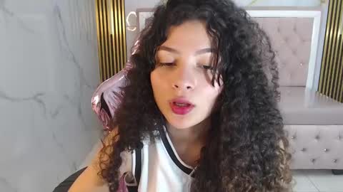 Snapshot of shalon_diaz_sub chatting on 12/09/24, 04:05 Shalon online show from 12/09/24, 04:05